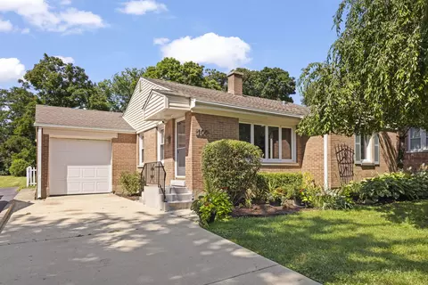 100 E Morningside Ave, Lombard, IL 60148