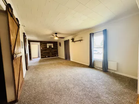 606 S Mulkey St, Christopher, IL 62822 photo 23
