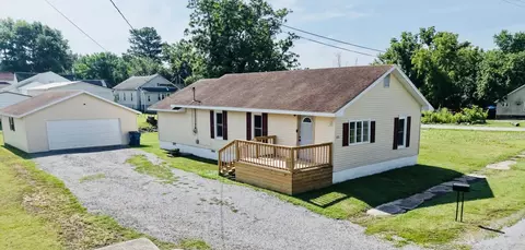 606 S Mulkey St, Christopher, IL 62822 photo 7