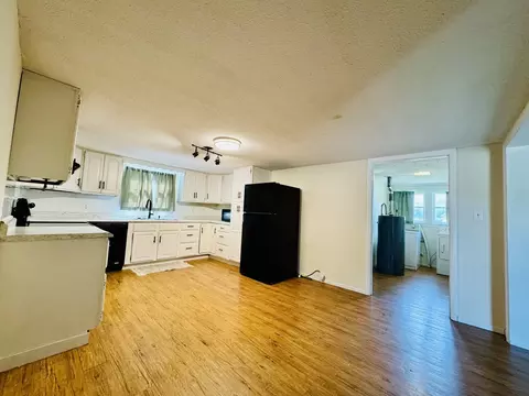 606 S Mulkey St, Christopher, IL 62822 photo 9