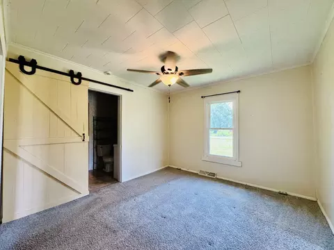 606 S Mulkey St, Christopher, IL 62822 photo 22
