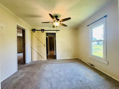 606 S Mulkey St, Christopher, IL 62822 photo 21