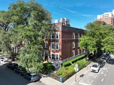 3801 N Wilton Ave #1, Chicago, IL 60613