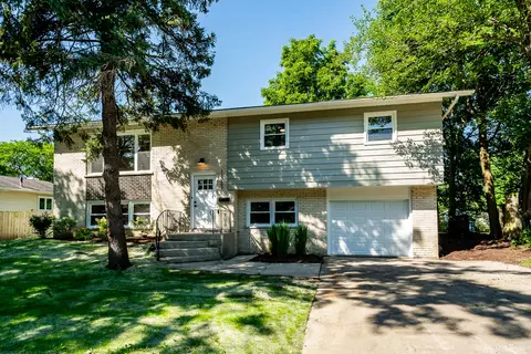 16736 Beverly Ave, Tinley Park, IL 60477