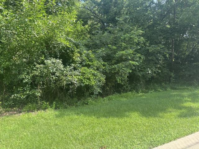 1182 Deerpath Ct, Fox Lake, IL 60020