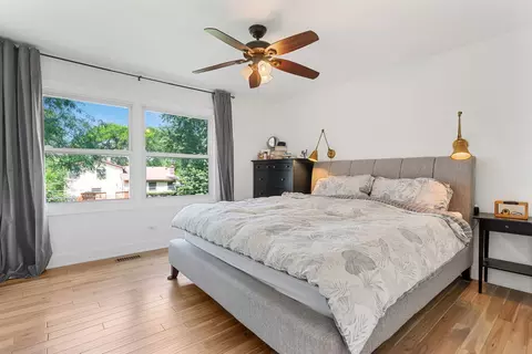 Bedroom - 138 S Berteau Ave, Bartlett, IL 60103 photo 3 of 5