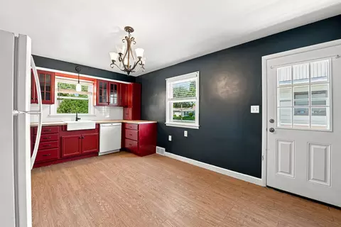 Kitchen - 1043 State St, Ottawa, IL 61350 photo 1 of 6
