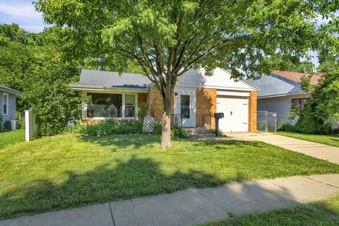 Other - 1043 State St, Ottawa, IL 61350 photo 1 of 9