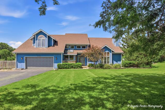 8302 White Oaks Rd, Wonder Lake, IL 60097