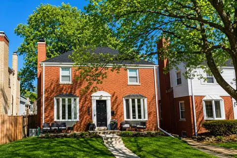 2950 W Jarlath St, Chicago, IL 60645