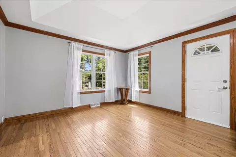 116 Valley Dr, Oakwood Hills, IL 60013 photo 4