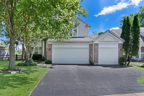 319 Deer Lake Dr, Hainesville, IL 60030