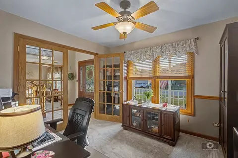 Entry Way - 1904 Brighton Ln, Plainfield, IL 60586 photo 3 of 5