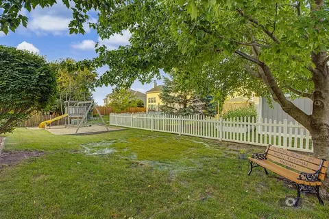 Exterior - 1904 Brighton Ln, Plainfield, IL 60586 photo 7 of 8