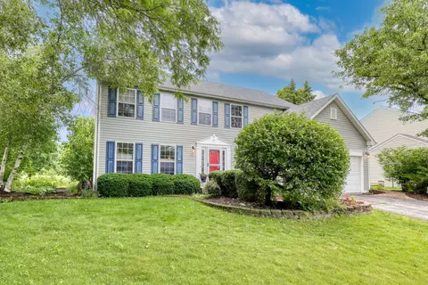 1471 Holbrook Ln, Batavia, IL 60510