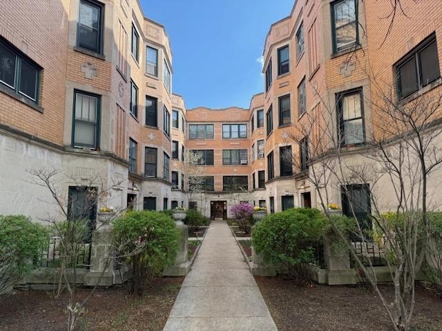 1217 W Granville Ave #2B, Chicago, IL 60660