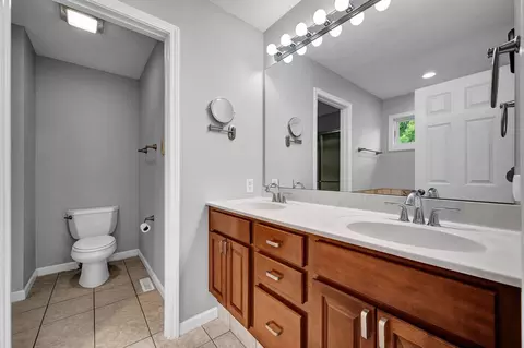 Bath - 2246 Inez Ln, Normal, IL 61761 photo 1 of 3