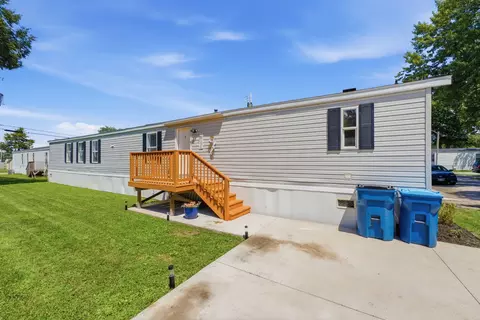 1710 W 4th Ave, Coal Valley, IL 61240