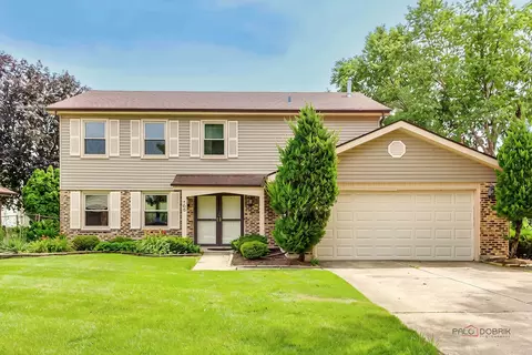 705 Partridge Dr, Schaumburg, IL 60193