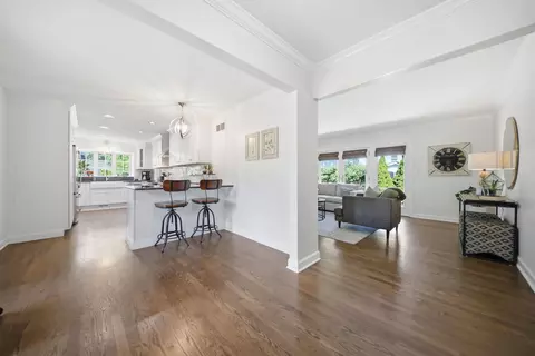 1483 Pebblestone Cv, Wheaton, IL 60189 photo 3
