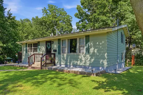 1104 Elm Pl, Dixon, IL 61021 photo 2