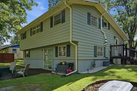 1104 Elm Pl, Dixon, IL 61021 photo 4