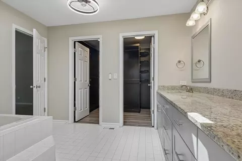 490 Flora Dr, Algonquin, IL 60102 photo 19