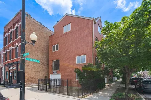 2601 S Emerald Ave, Chicago, IL 60616