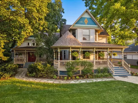 Undisclosed, Arlington Heights, IL 60004