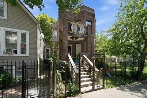 Exterior - 1925 N Keystone Ave, Chicago, IL 60639 photo 3 of 9