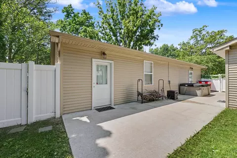 2014 Winchester Dr, Champaign, IL 61821 photo 24
