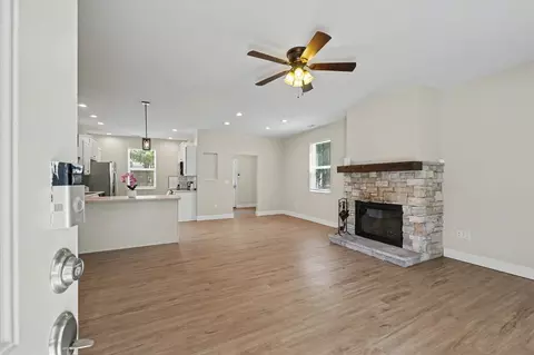 2014 Winchester Dr, Champaign, IL 61821 photo 5