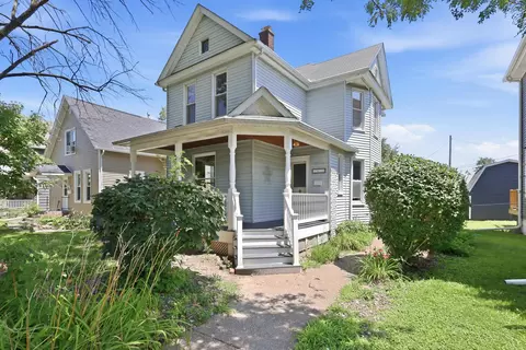 1810 15 St, Moline, IL 61265