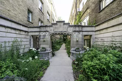 1522 E 59th St #3E, Chicago, IL 60637