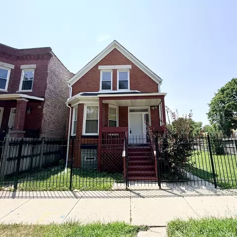 4155 W Arthington St, Chicago, IL 60624