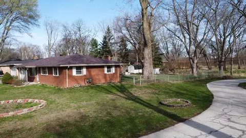 View/Area - 2775 E Riverview Dr, Kankakee, IL 60901 photo 2 of 9