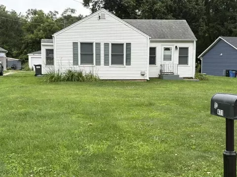 3 S471 Pattermann Rd, Warrenville, IL 60555