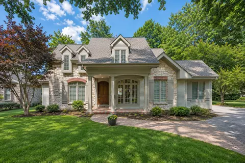 130 S Madison St, Hinsdale, IL 60521