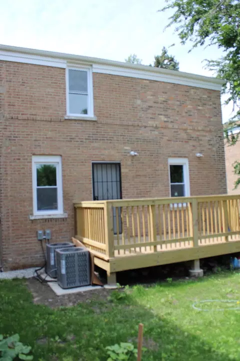 Exterior - 1052 W 111th Pl, Chicago, IL 60643 photo 4 of 4