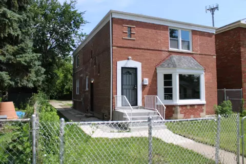 Exterior - 1052 W 111th Pl, Chicago, IL 60643 photo 2 of 4