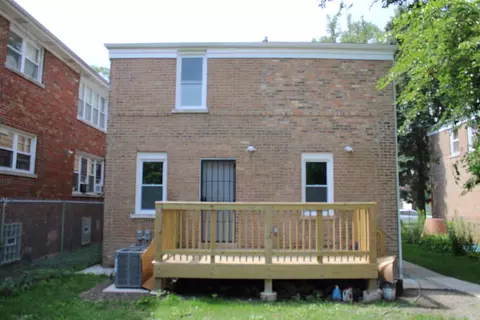 Exterior - 1052 W 111th Pl, Chicago, IL 60643 photo 3 of 4