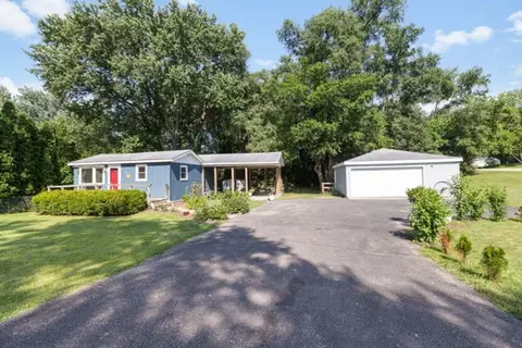 2610 Walnut Dr, Wonder Lake, IL 60097