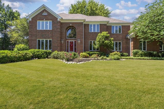 1099 Boneset Dr, Crystal Lake, IL 60014