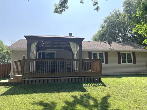 Exterior - Undisclosed, Third Lake, IL 60030 photo 11 of 11