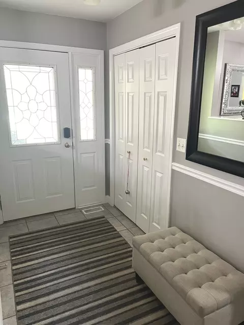 Entry Way - Undisclosed, Third Lake, IL 60030 photo 1 of 2