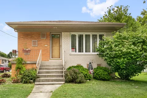 8901 Austin Ave, Oak Lawn, IL 60453