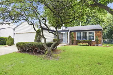 1115 Brandywyn Ln, Buffalo Grove, IL 60089