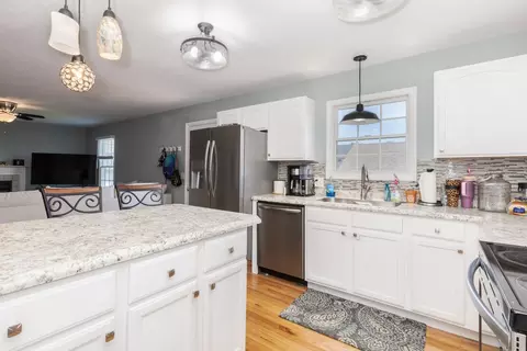 Kitchen - 1114 Drayton St, Normal, IL 61761 photo 5 of 5