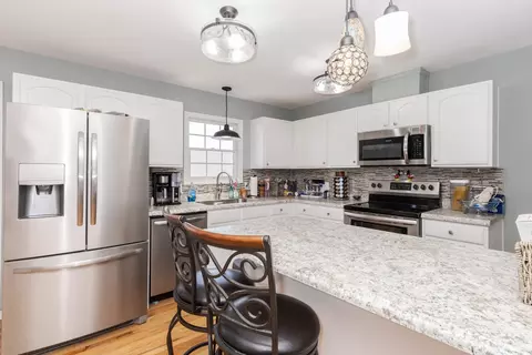 Kitchen - 1114 Drayton St, Normal, IL 61761 photo 1 of 5