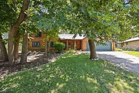 1112 Valencia Dr, Shorewood, IL 60404